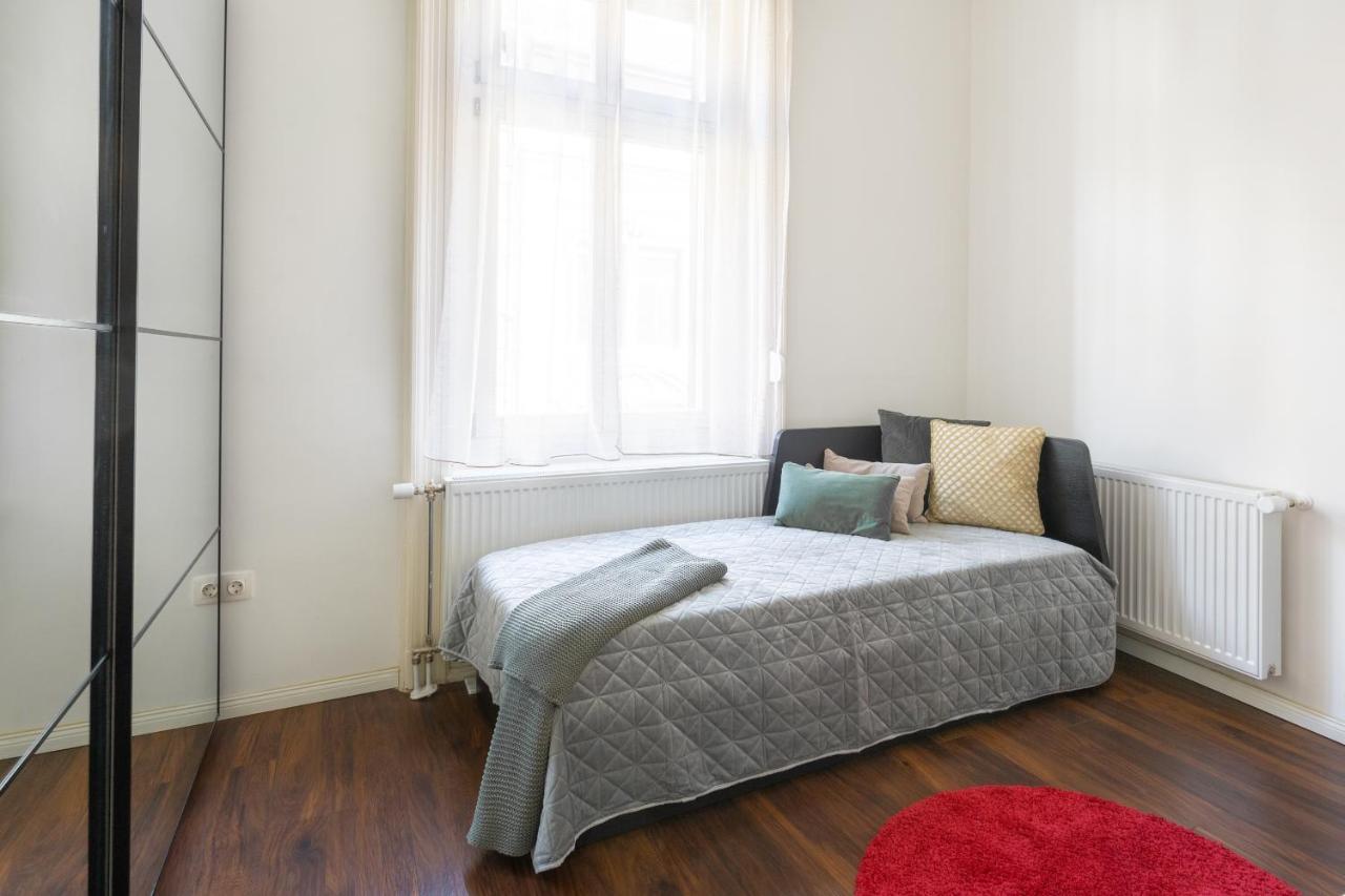 Апартаменти Red Dot One - New Unit In Heart Of Jewish Quarter Будапешт Екстер'єр фото